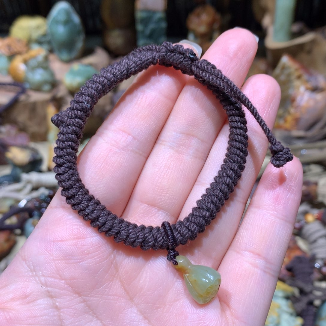 岫岩河磨玉（透闪石质玉）挂件未镶嵌