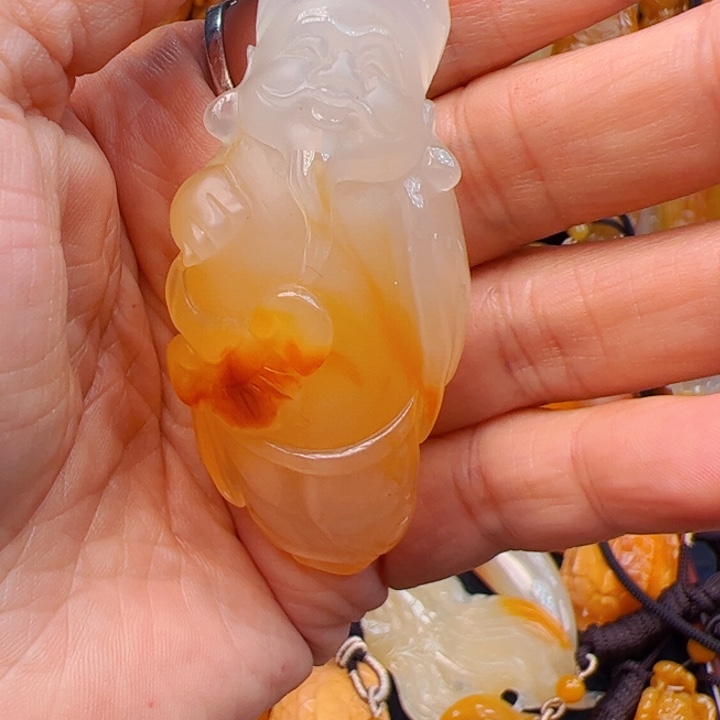 石英质玉（黄龙玉）合金颈饰