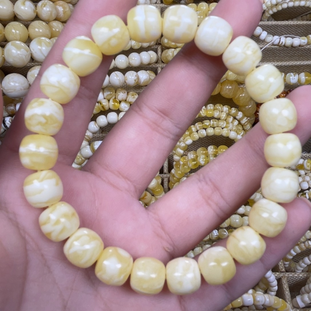 手绳琥珀未镶嵌9.5m