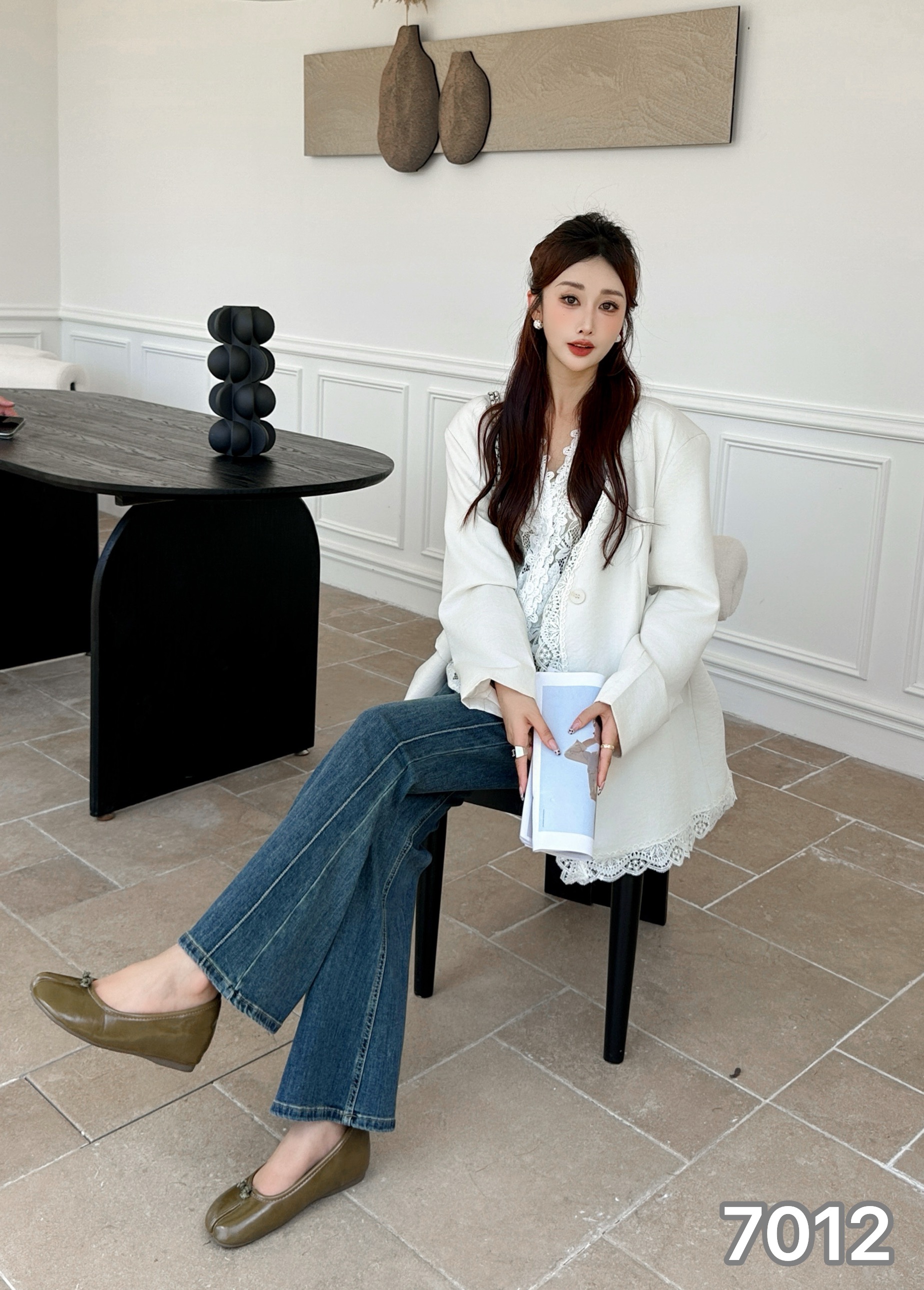 新款孕妇牛仔裤休闲微辣牛仔显瘦孕妇裤