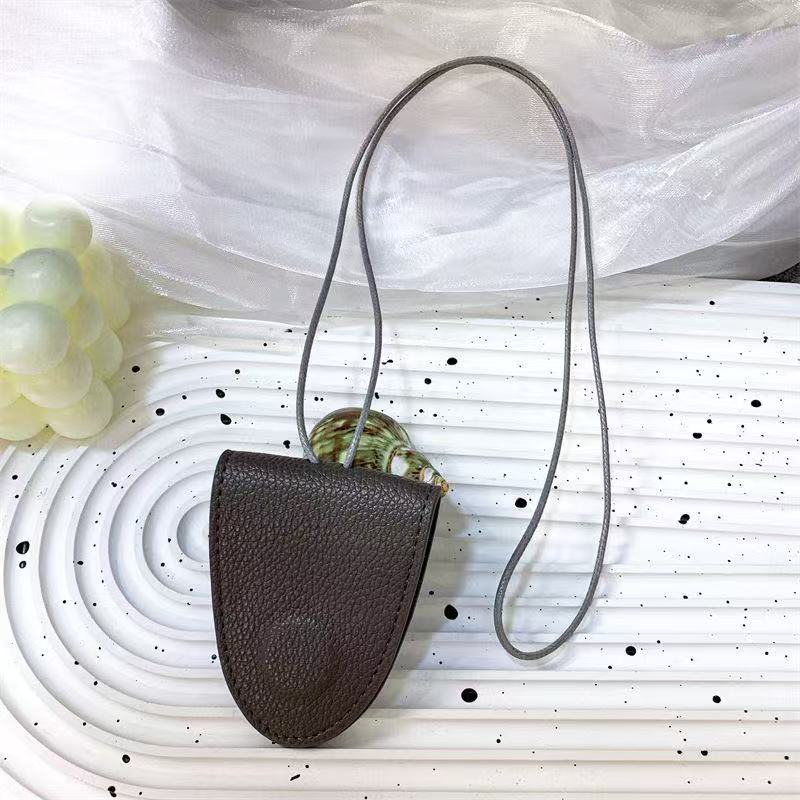 狗牙包夹眼镜夹配饰小磁扣女包挂饰挂脖小众