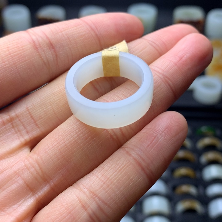 和田玉和田玉未镶嵌素*