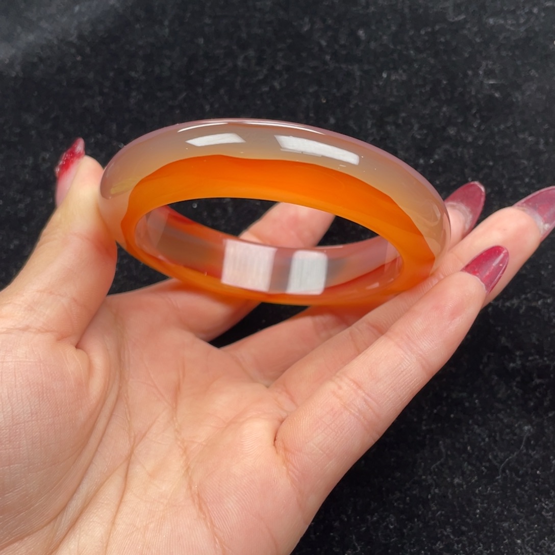 玛瑙/玉髓手镯未镶嵌