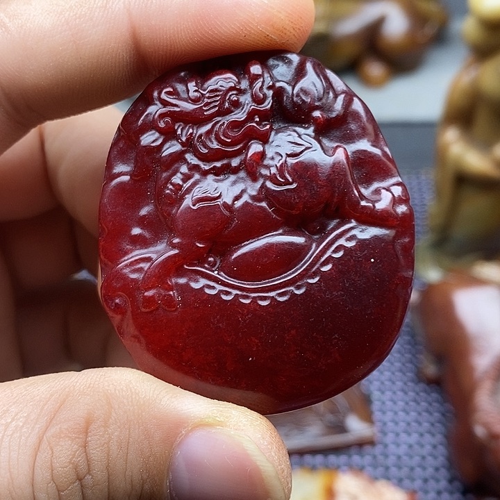 未镶嵌蛇纹石玉颈饰