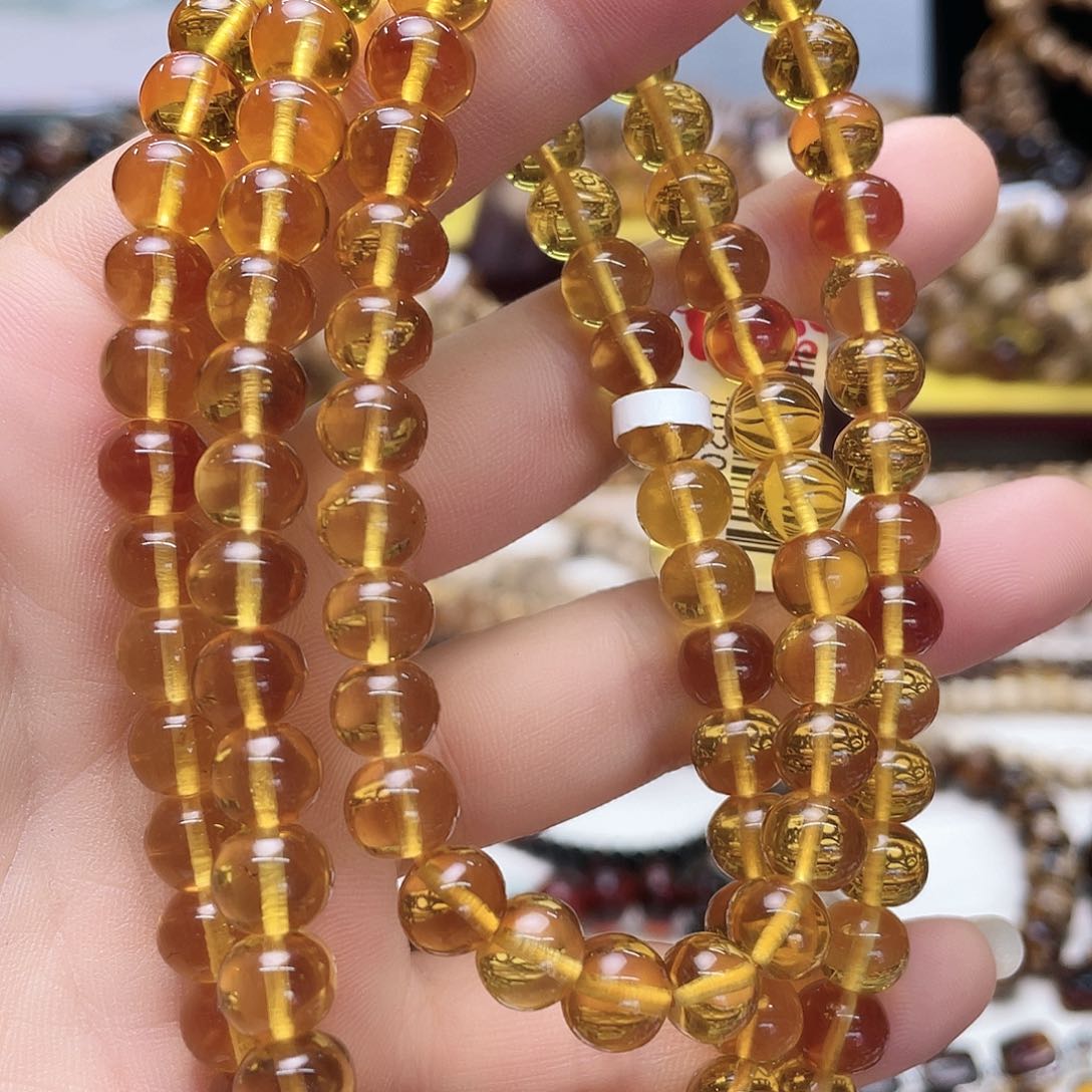 琥珀裸石未镶嵌八