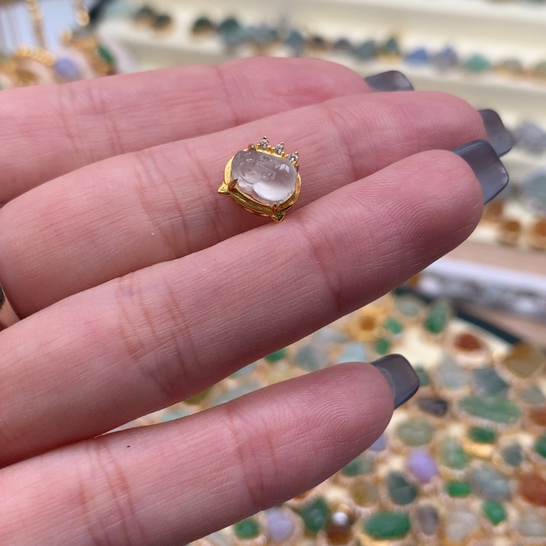 翡翠银S925镶嵌颈饰貔貅