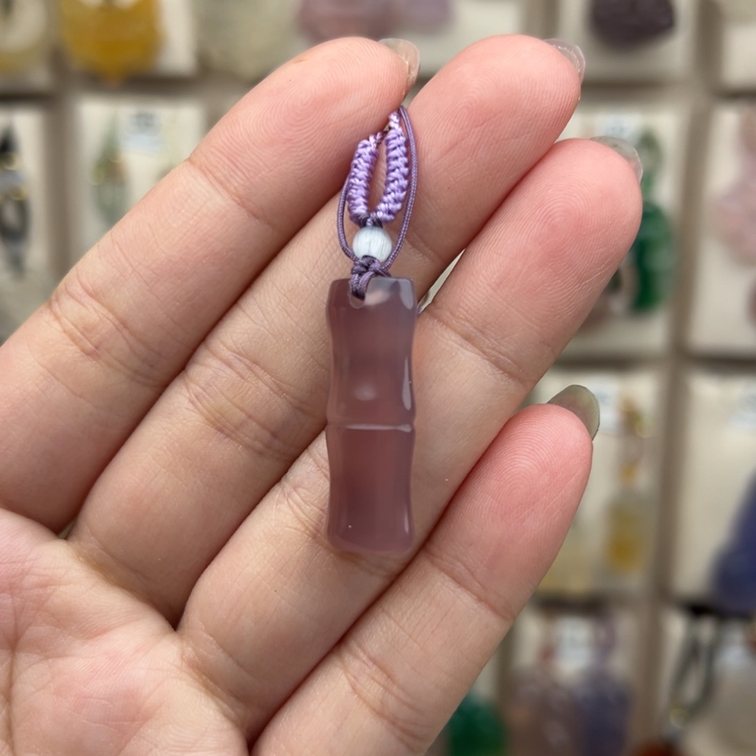 玛瑙/玉髓未镶嵌吊坠(赠链)