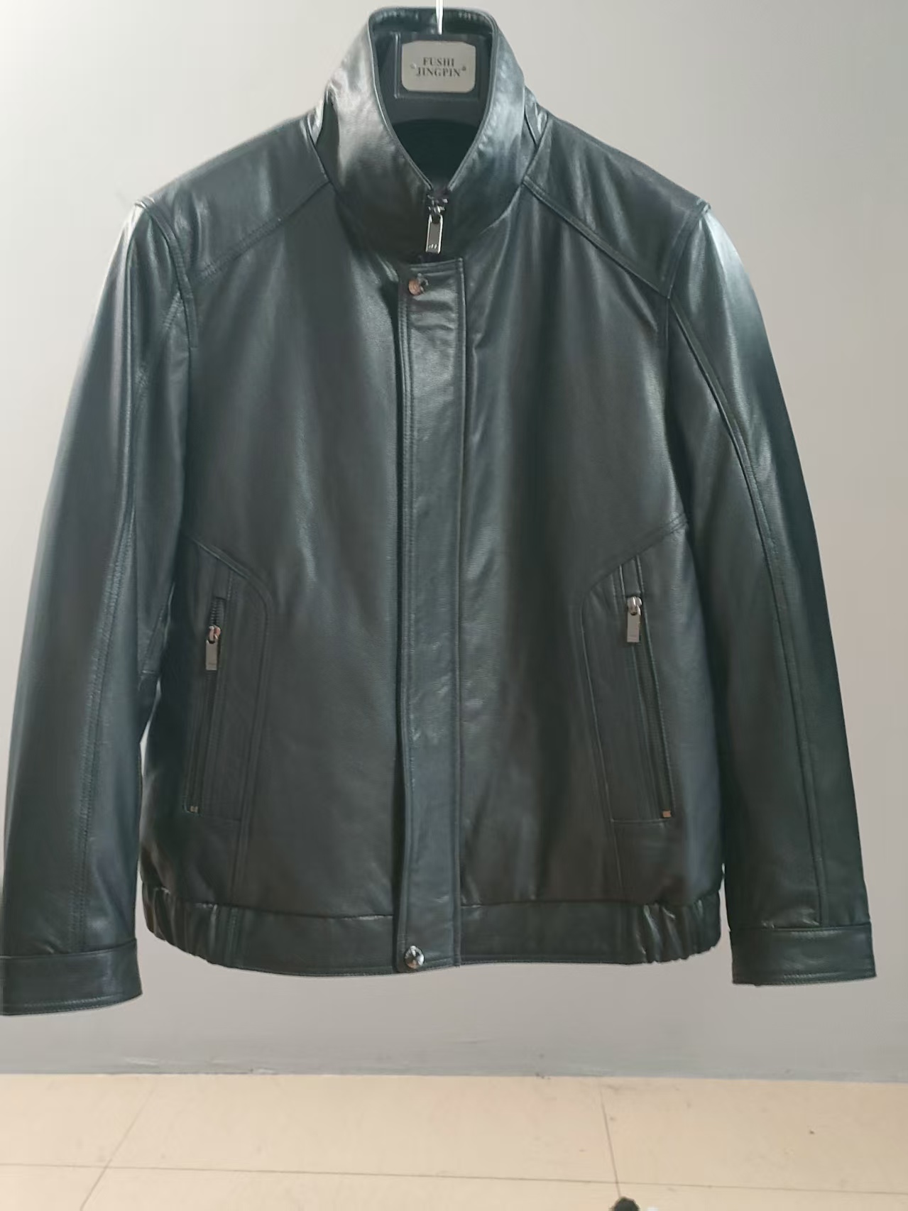 25588头层牛皮黑色休闲夹克立领男装新国标90白鹅绒内胆