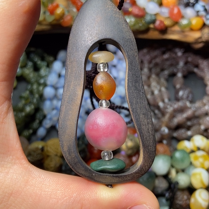 玛瑙/玉髓合金颈饰