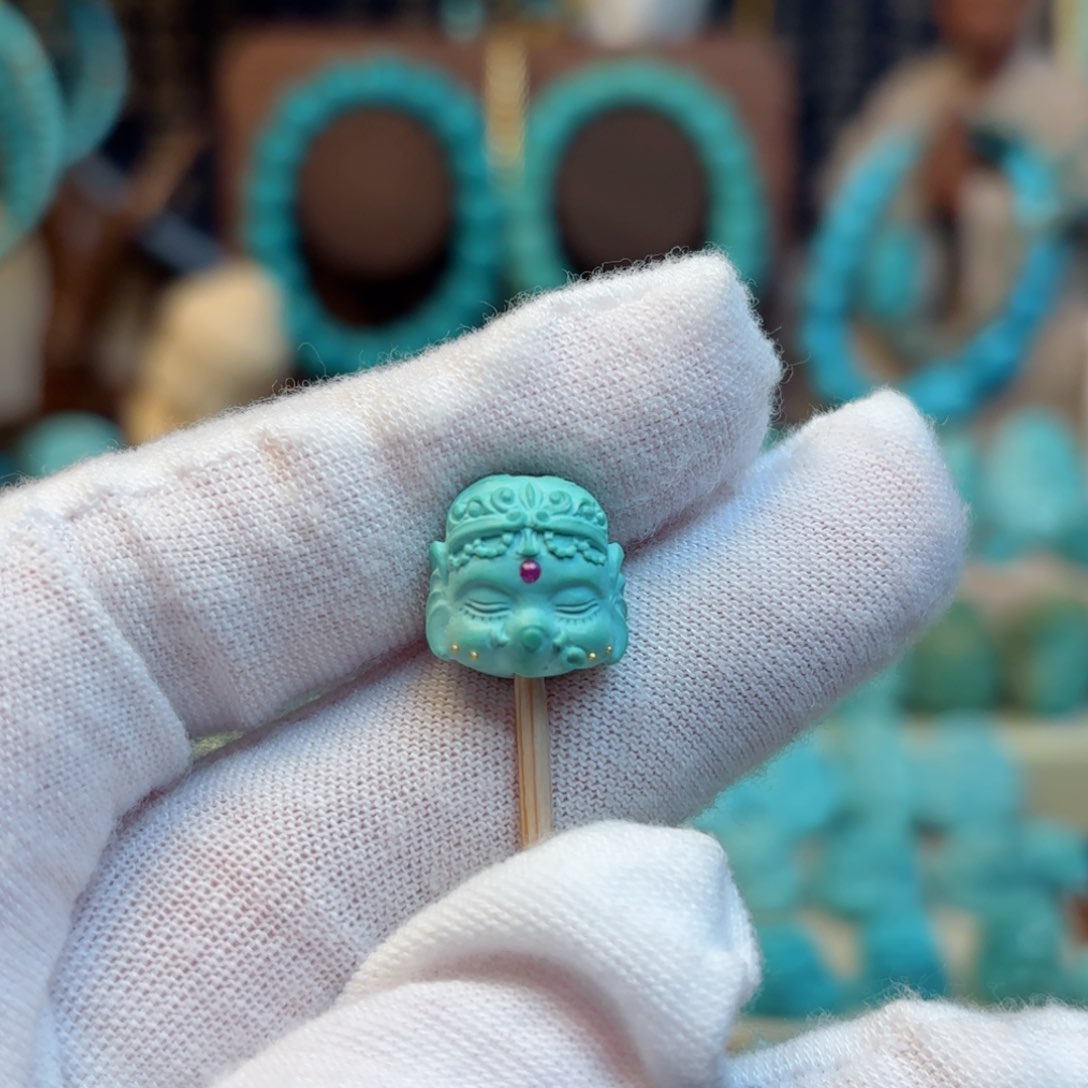 绿松石配饰未镶嵌