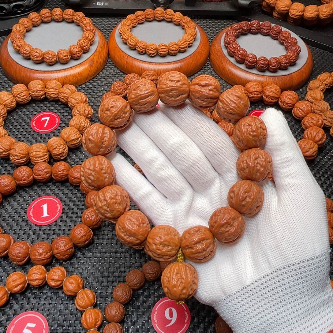 文玩核桃手串肉筋八棱