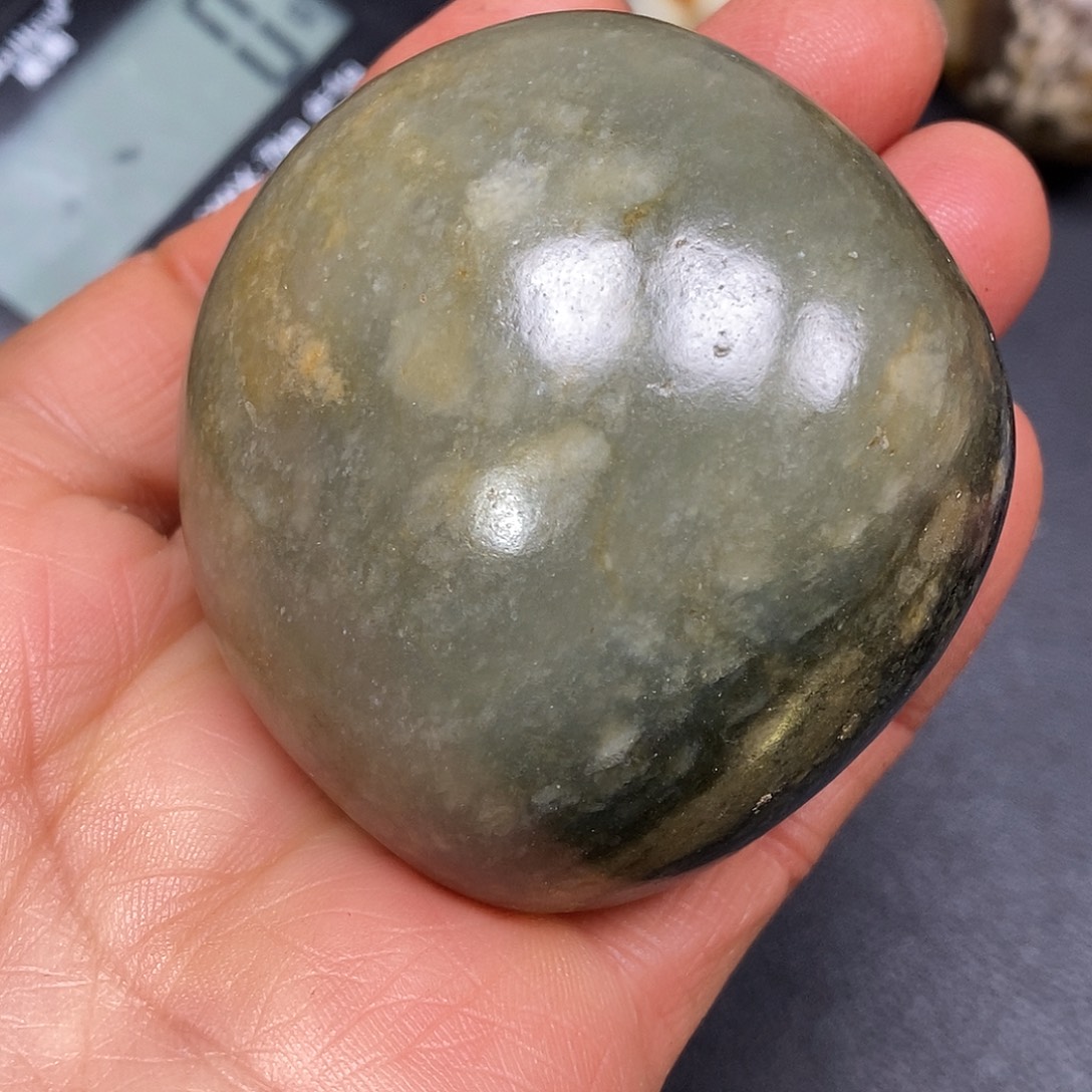 和田玉未镶嵌珠宝奇石