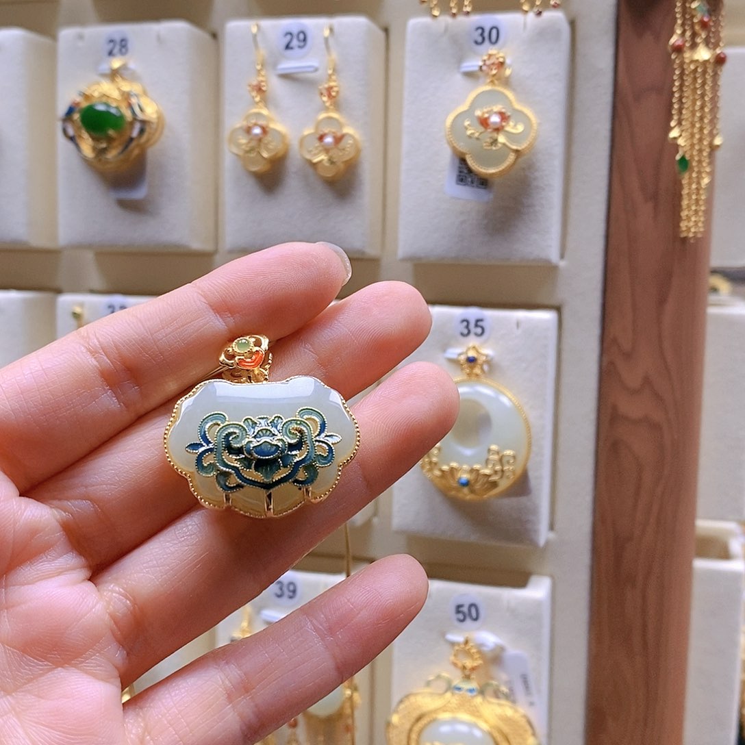 和田玉颈饰银S925镶嵌