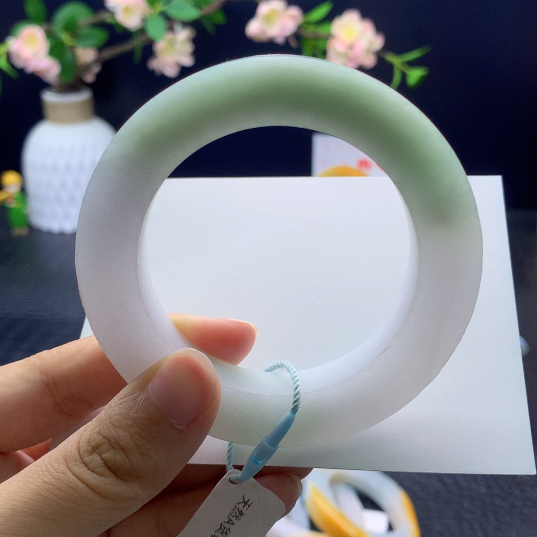 定制翡翠手镯未镶嵌
