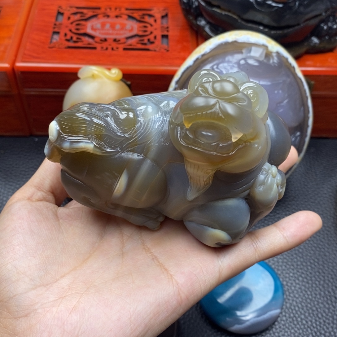 玛瑙/玉髓未镶嵌珠宝奇石