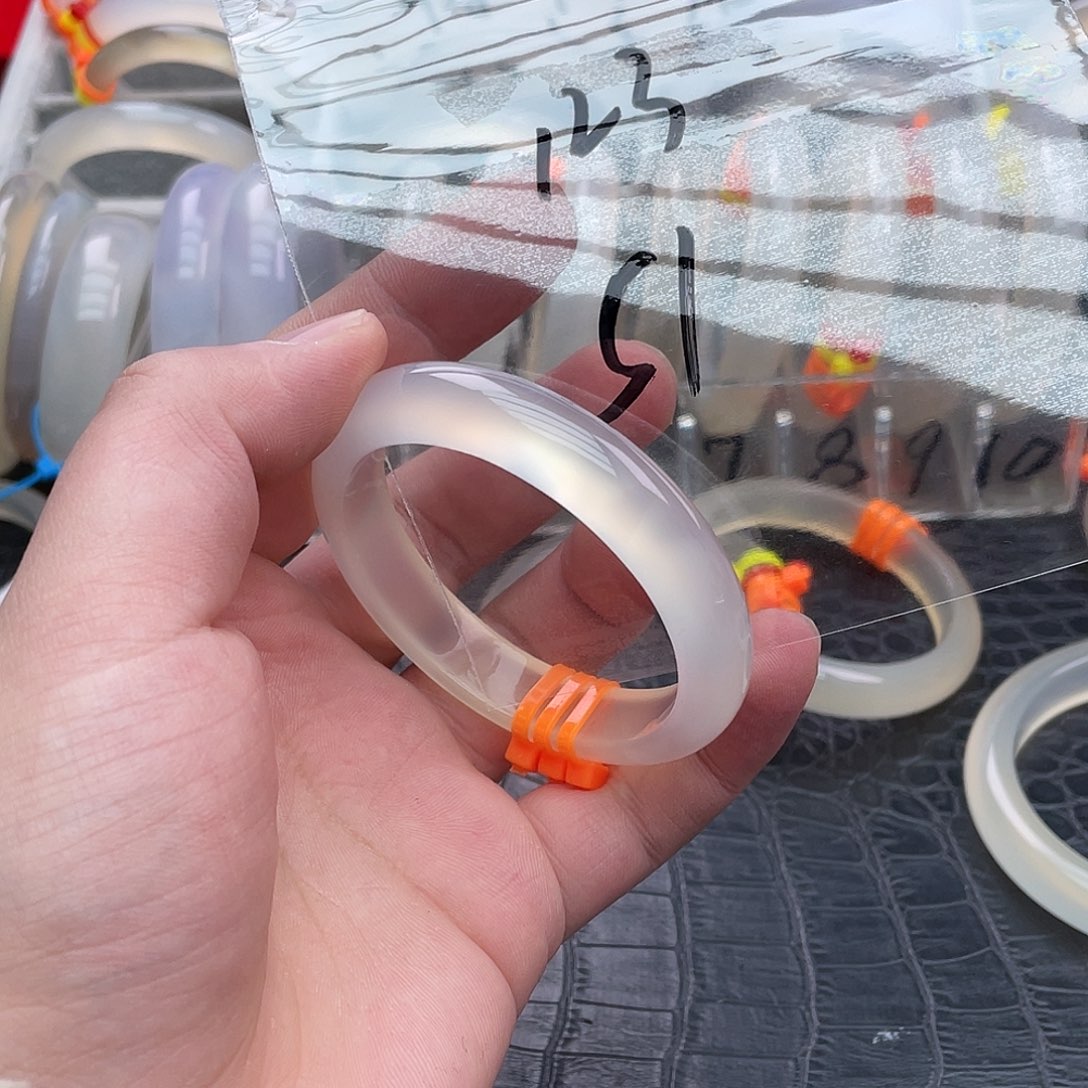 玛瑙/玉髓手镯未镶嵌123