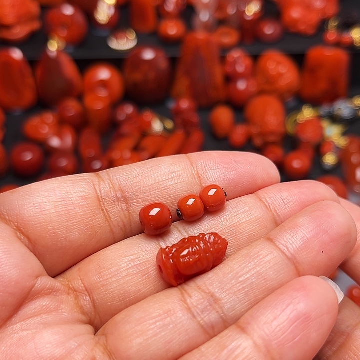 ****可南红玛瑙未镶嵌配饰套餐