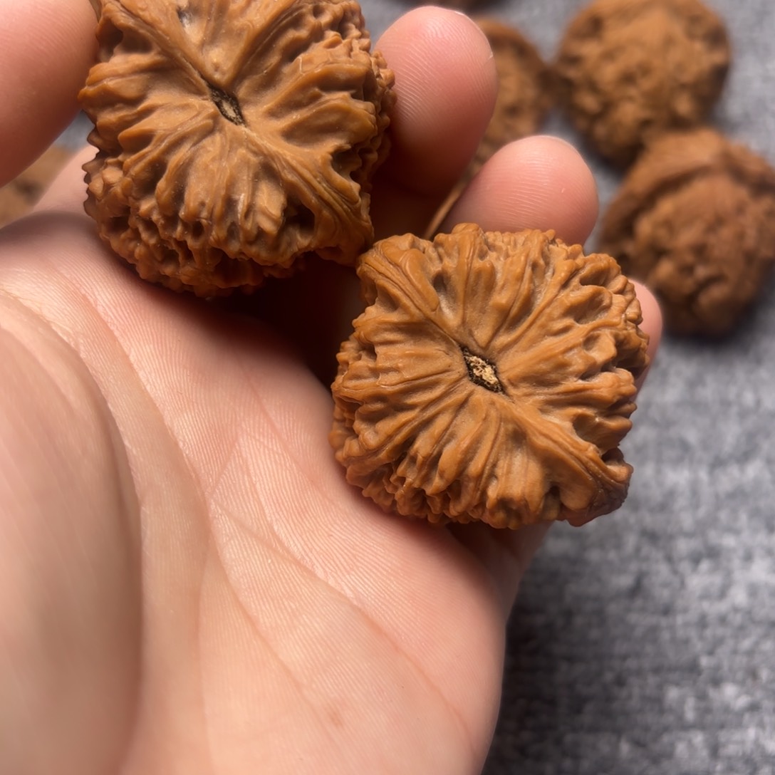 核桃把件40全品南疆石