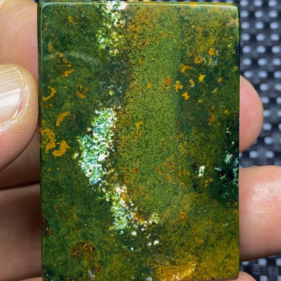 玛瑙/玉髓颈饰未镶嵌自*人