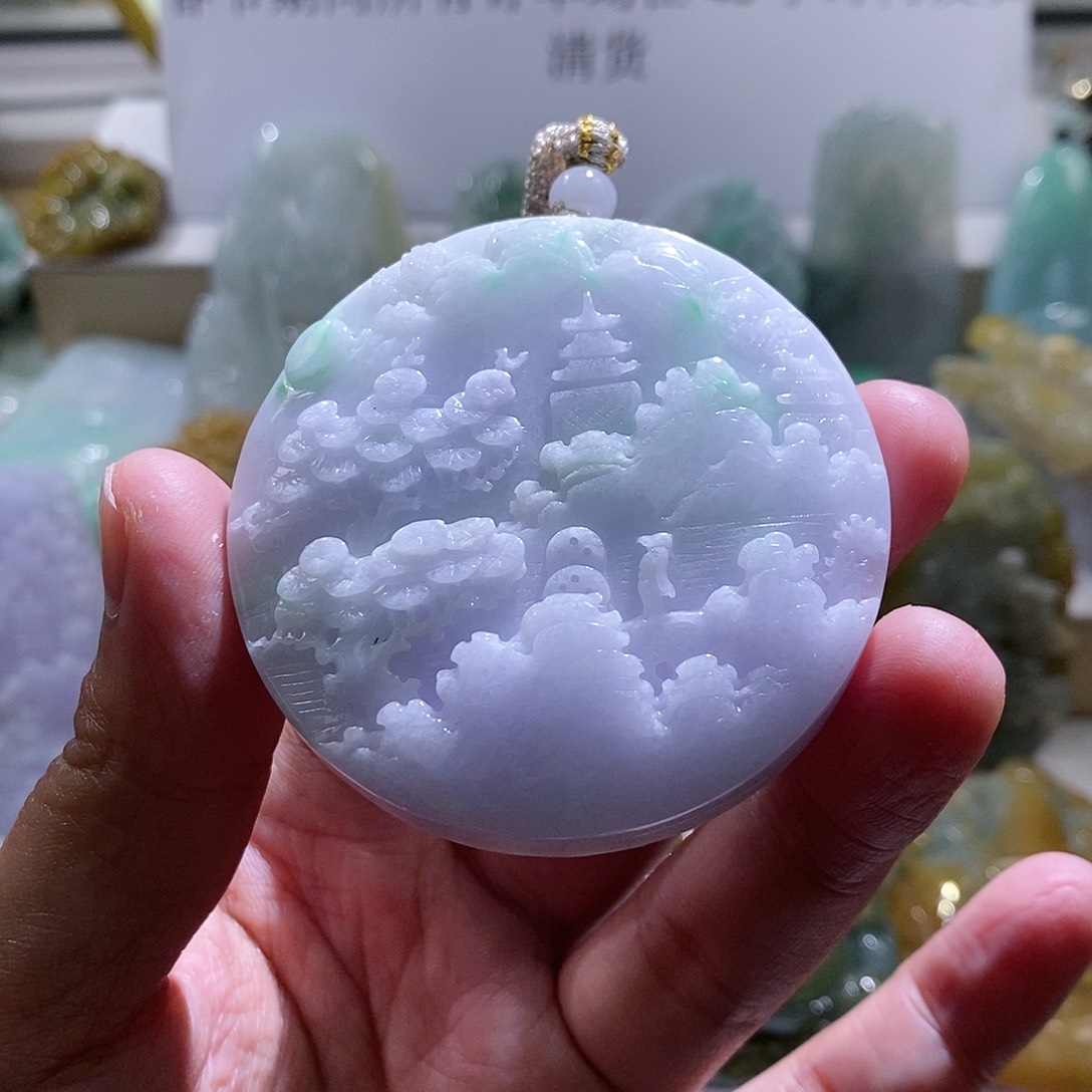 【闪购商品】翡翠颈饰未镶嵌山水