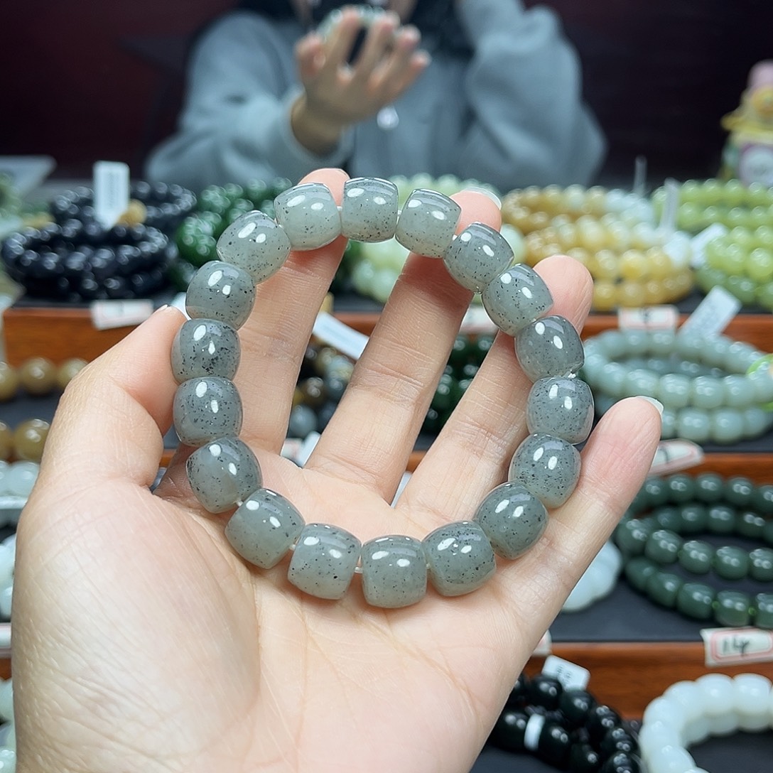 和田玉未镶嵌手链