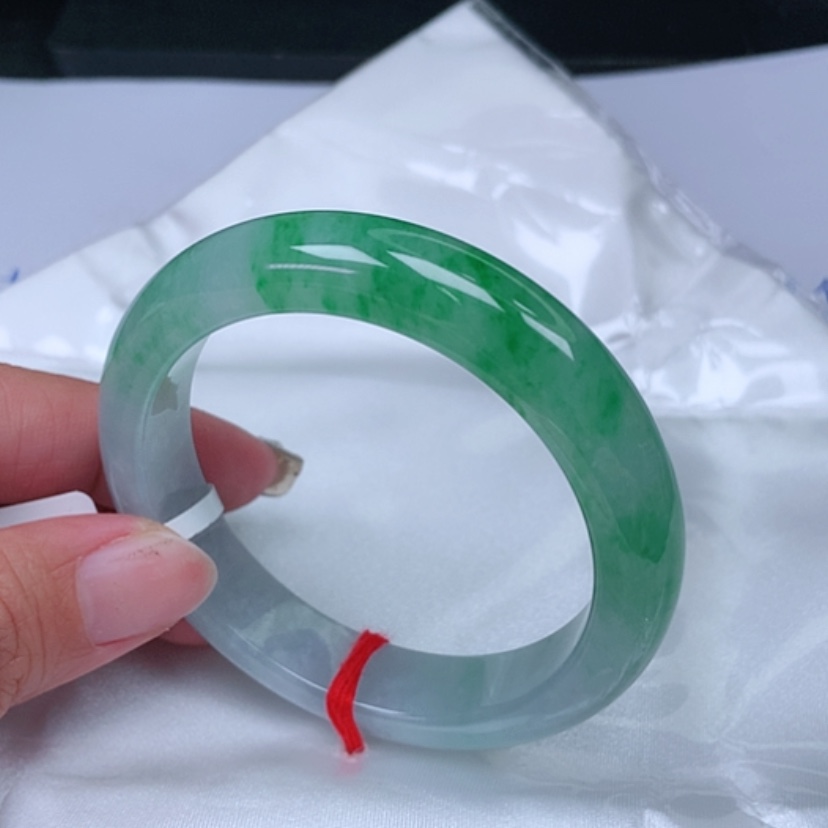 【闪购商品】翡翠手镯未镶嵌，