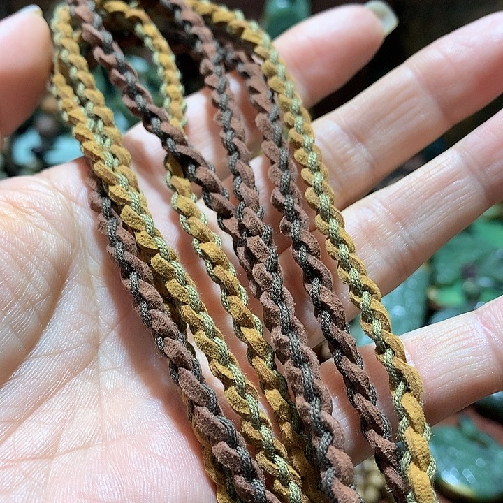 未镶嵌岫岩河磨玉（透闪石质玉）挂件有**山