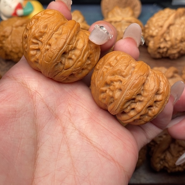 文玩核桃吊坠平谷元宝38.5精配