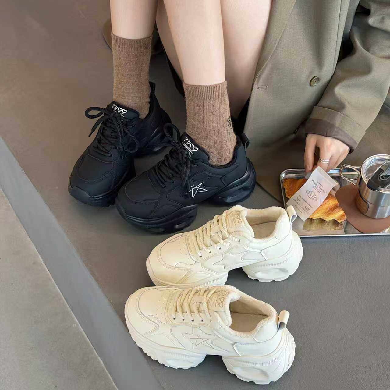 加绒超轻老爹鞋厚底增高休闲运动鞋时尚百搭2025冬季新款女鞋1132