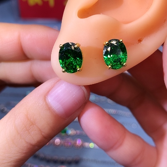 透辉石耳钉银S925镶嵌