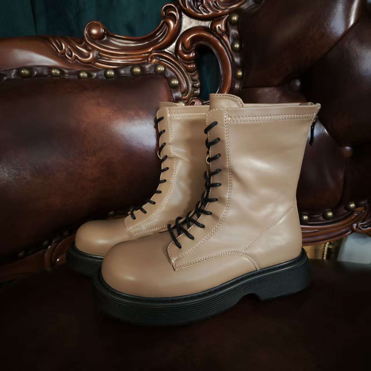 时尚小个子甜酷女新款复古英伦风厚底马丁靴女款