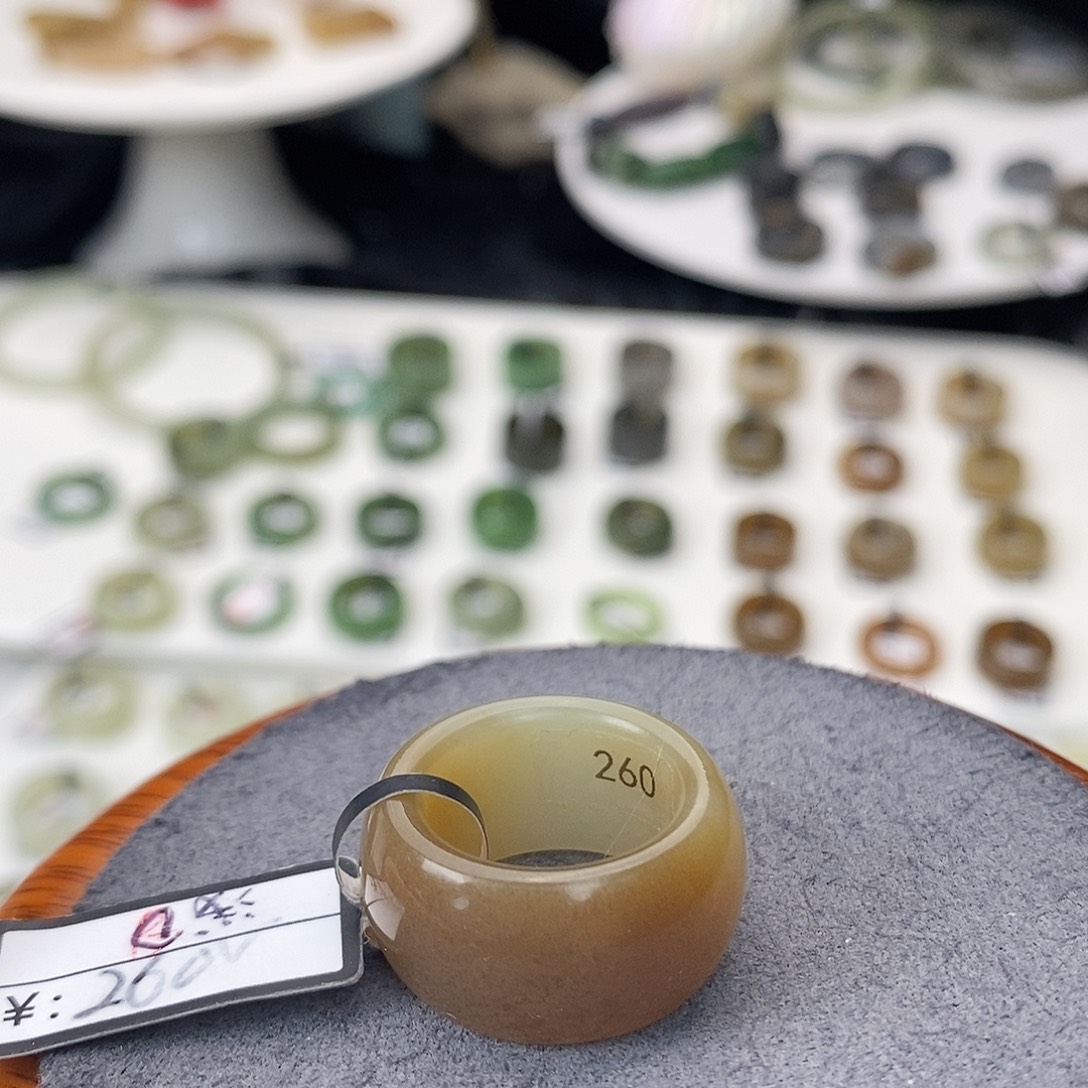 和田玉（糖玉）未镶嵌戒指G38糖白墩墩16.1