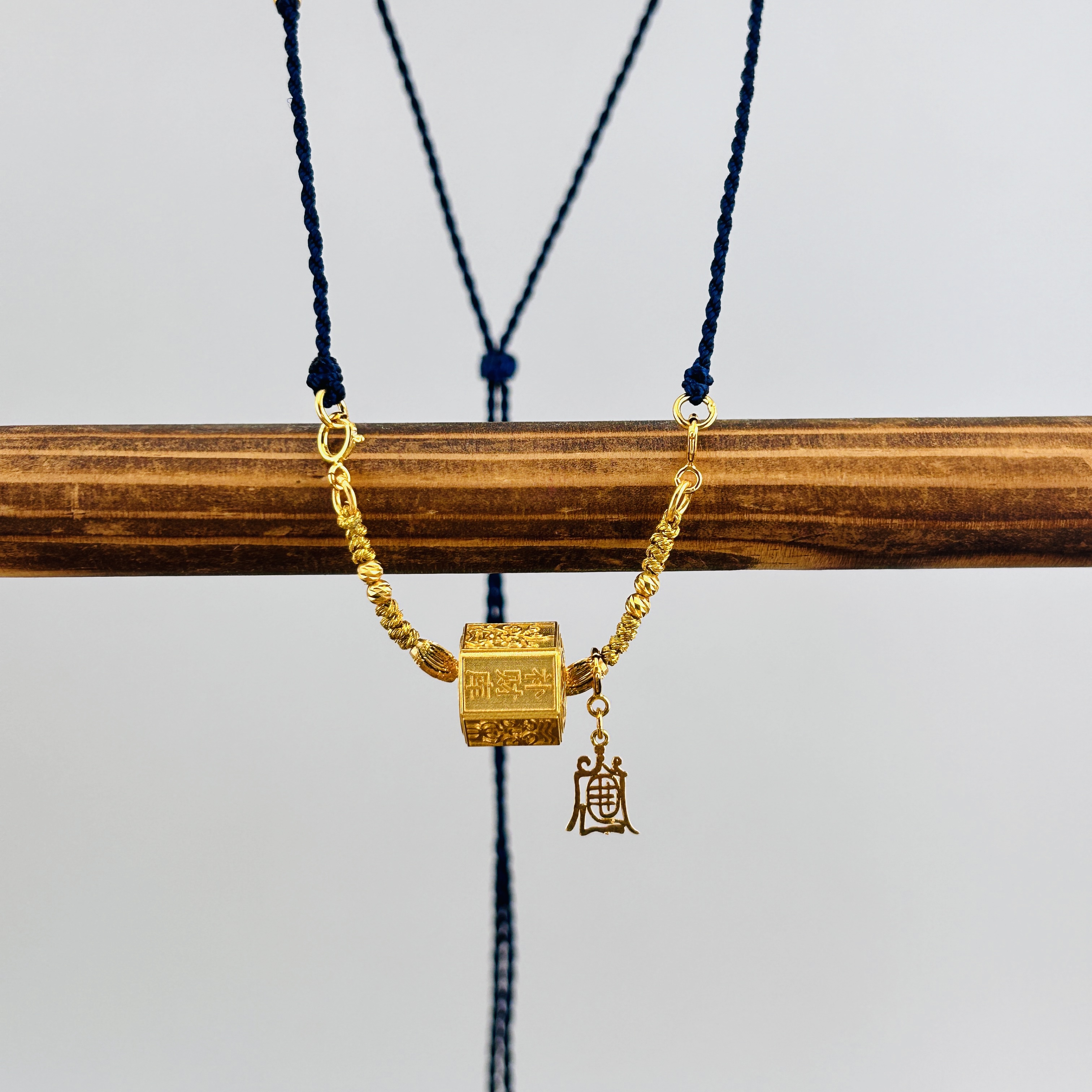 【慕诚】（聚补开）18k金财库吊坠    X342   留信息