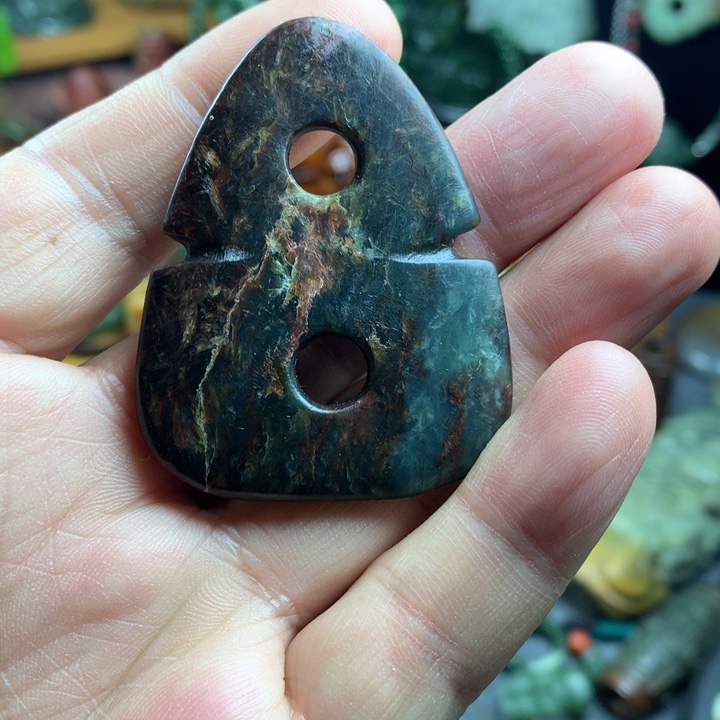 岫岩河磨玉（透闪石质玉）挂件未镶嵌