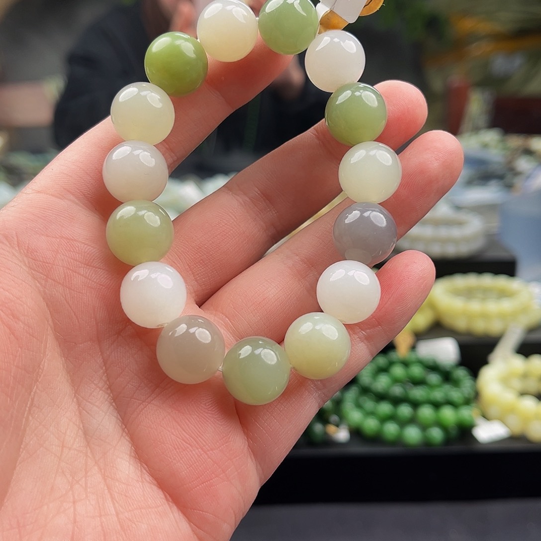 和田玉手串未镶嵌