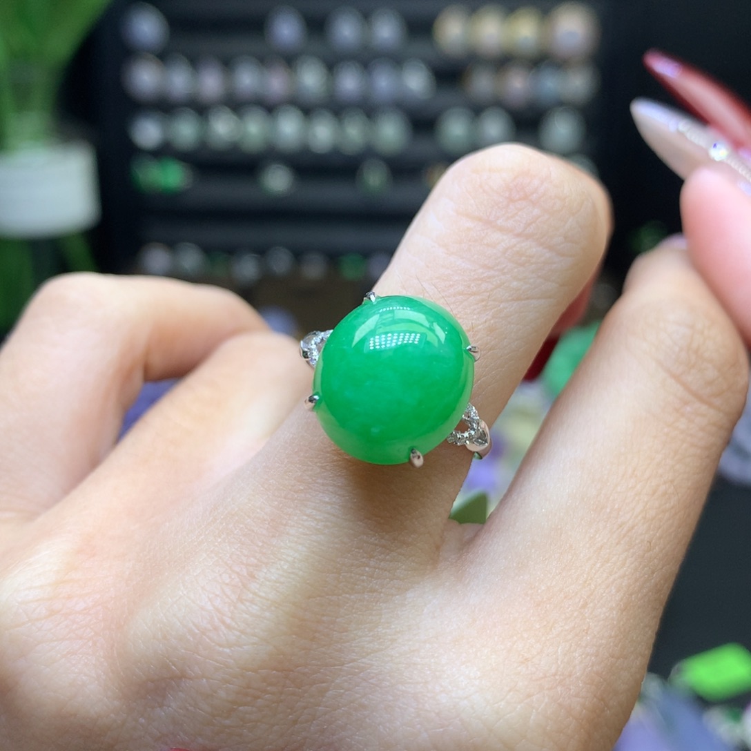 翡翠颈饰18K金镶嵌你****贼天然