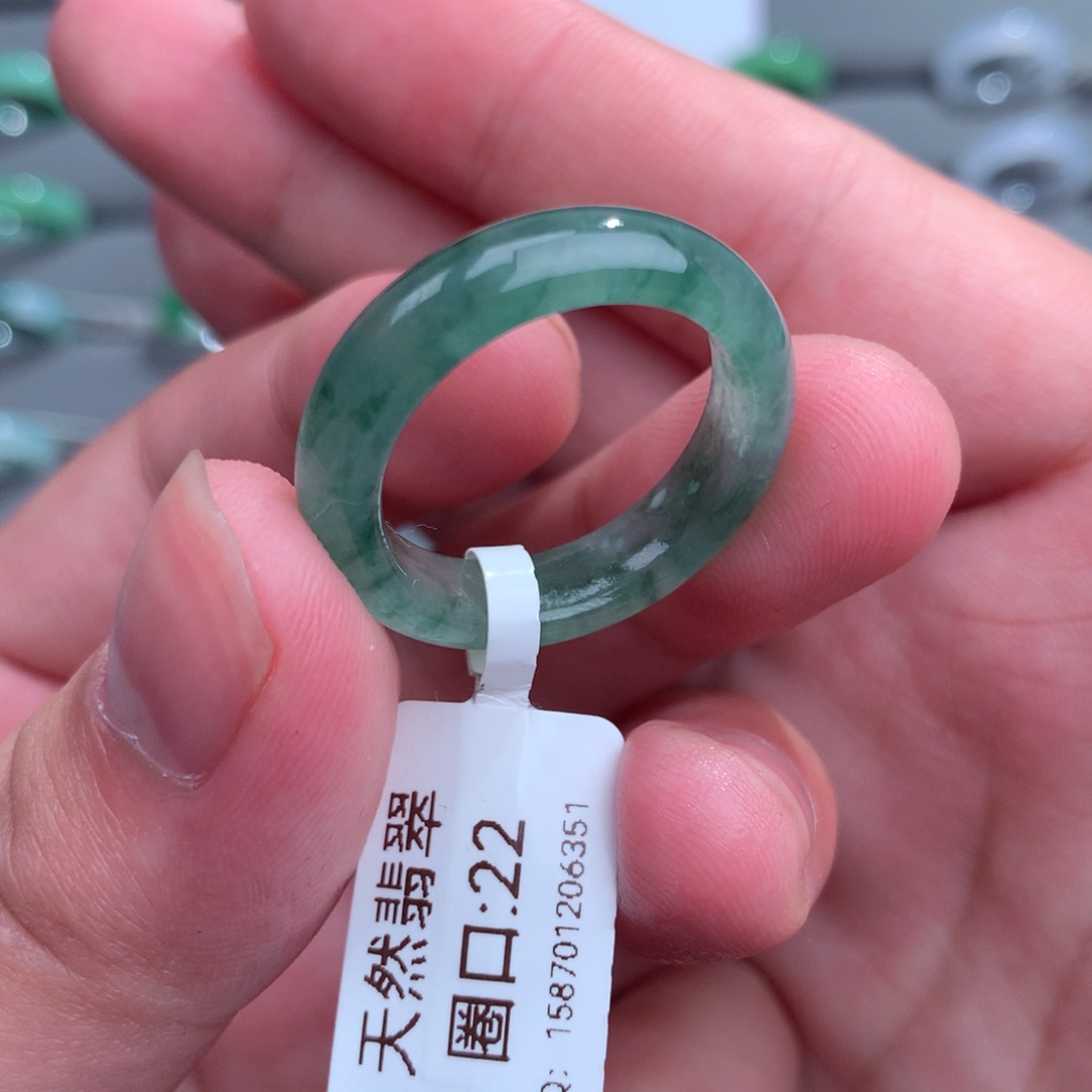 翡翠戒指未镶嵌丫****爱天然