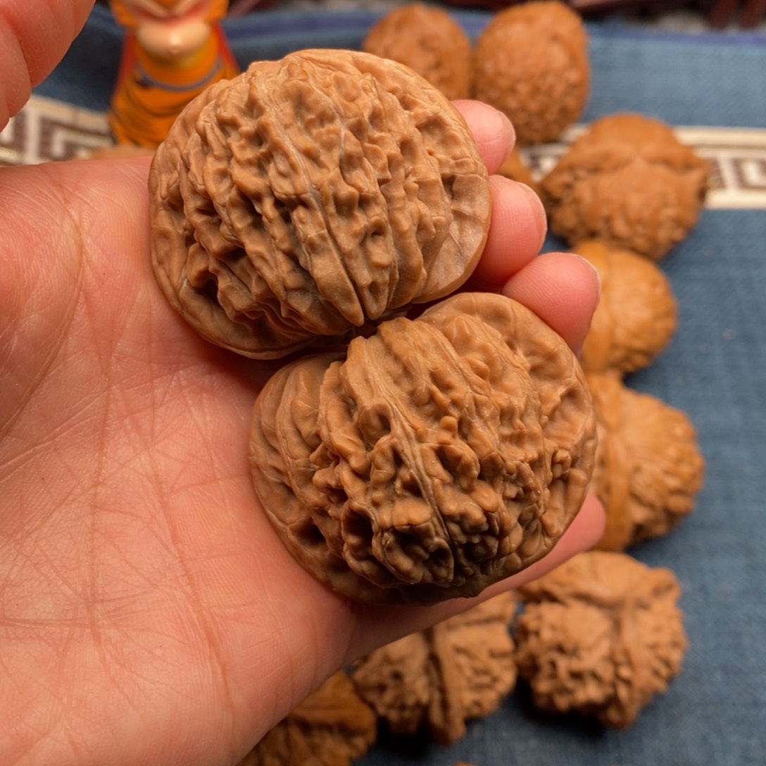 文玩核桃把件45精品汉高楼