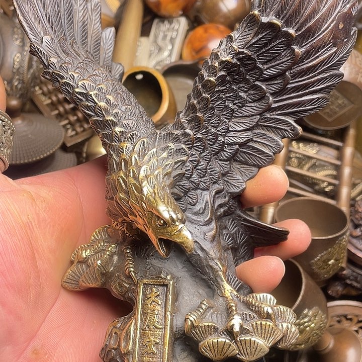 诚信经营铜器摆件