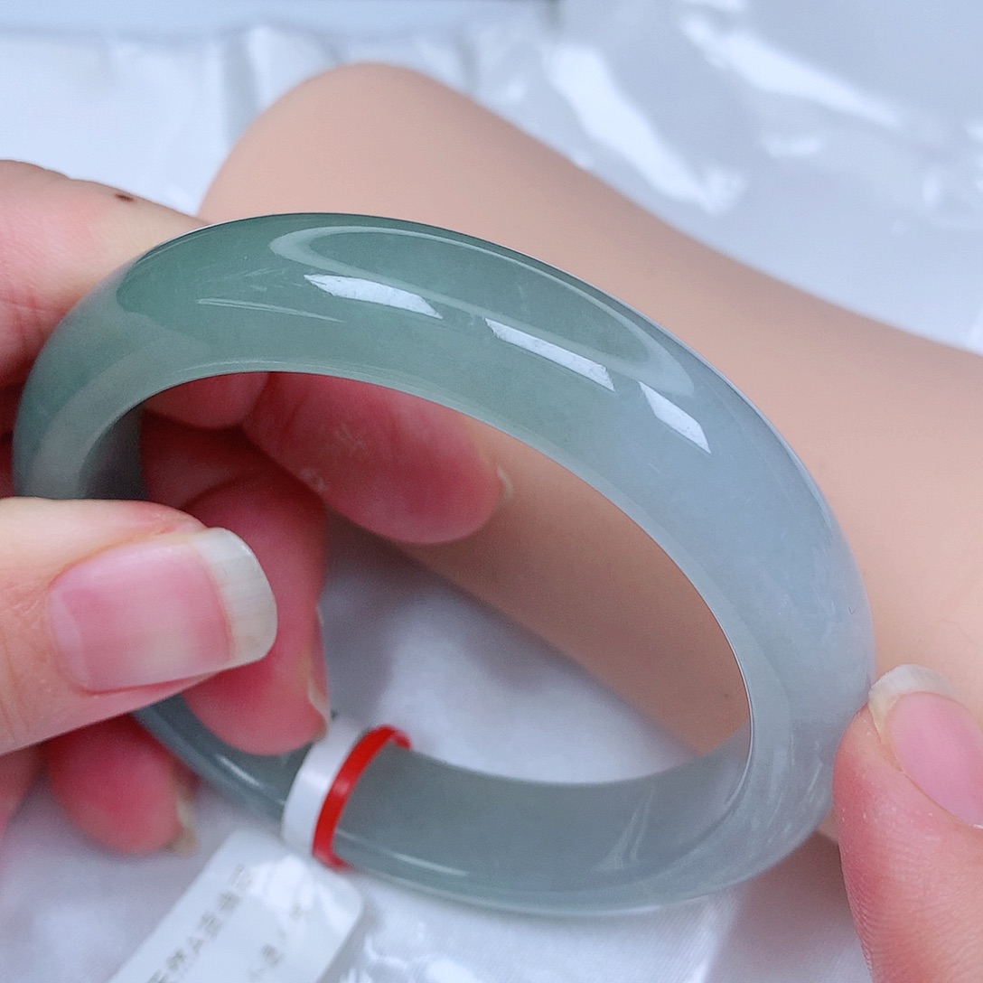 【闪购商品】翡翠手镯未镶嵌，55.7