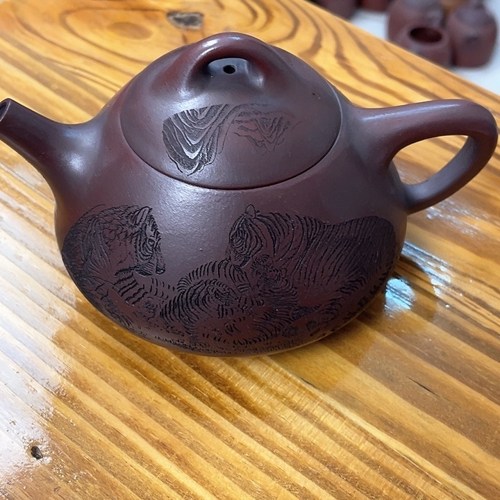 紫砂茶壶处理一把