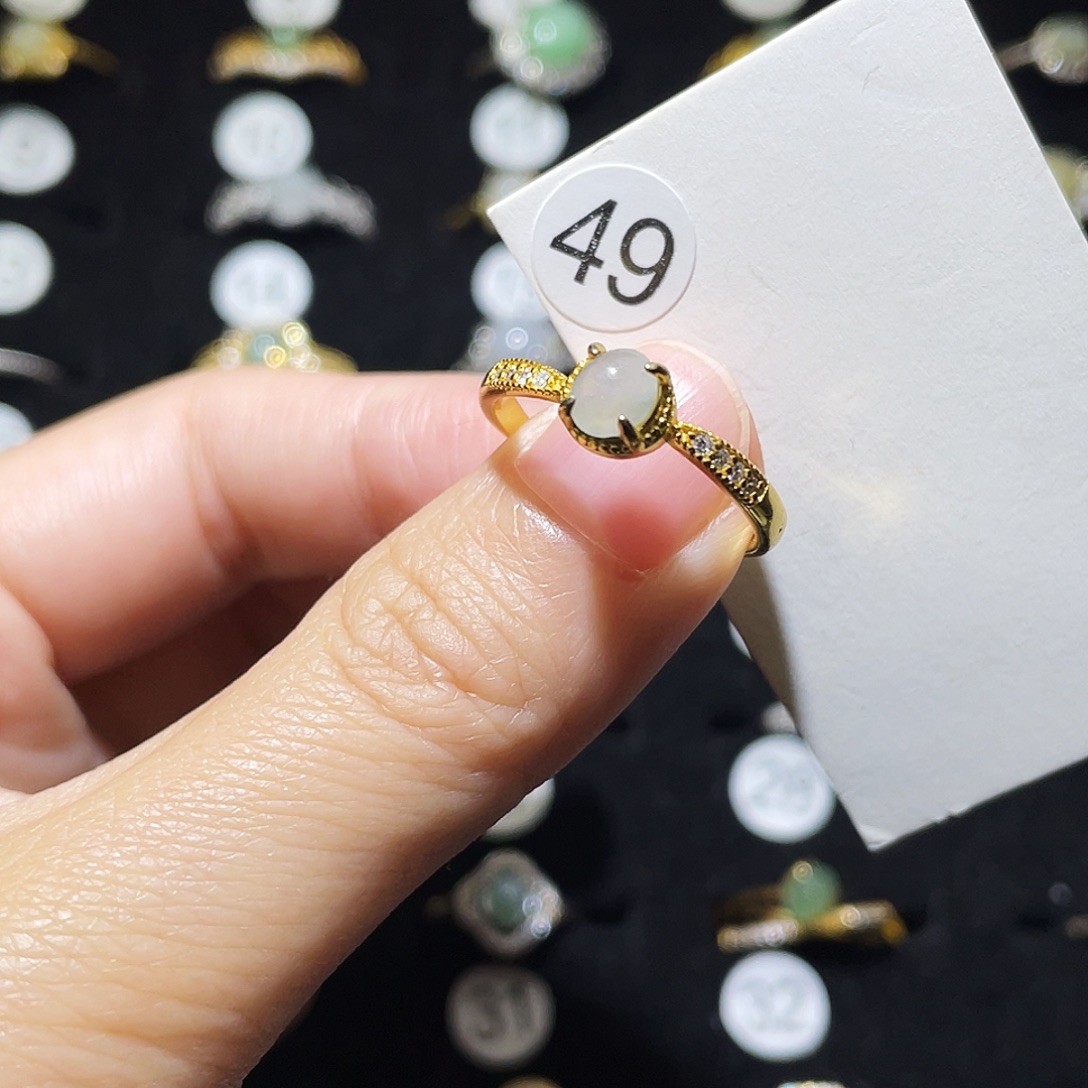 翡翠未镶嵌戒指戒指