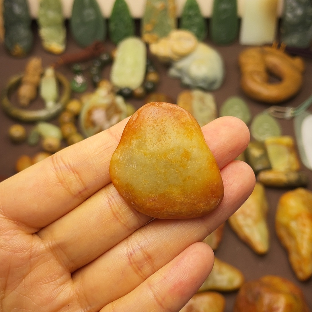 岫岩河磨玉（透闪石质玉）未镶嵌颈饰