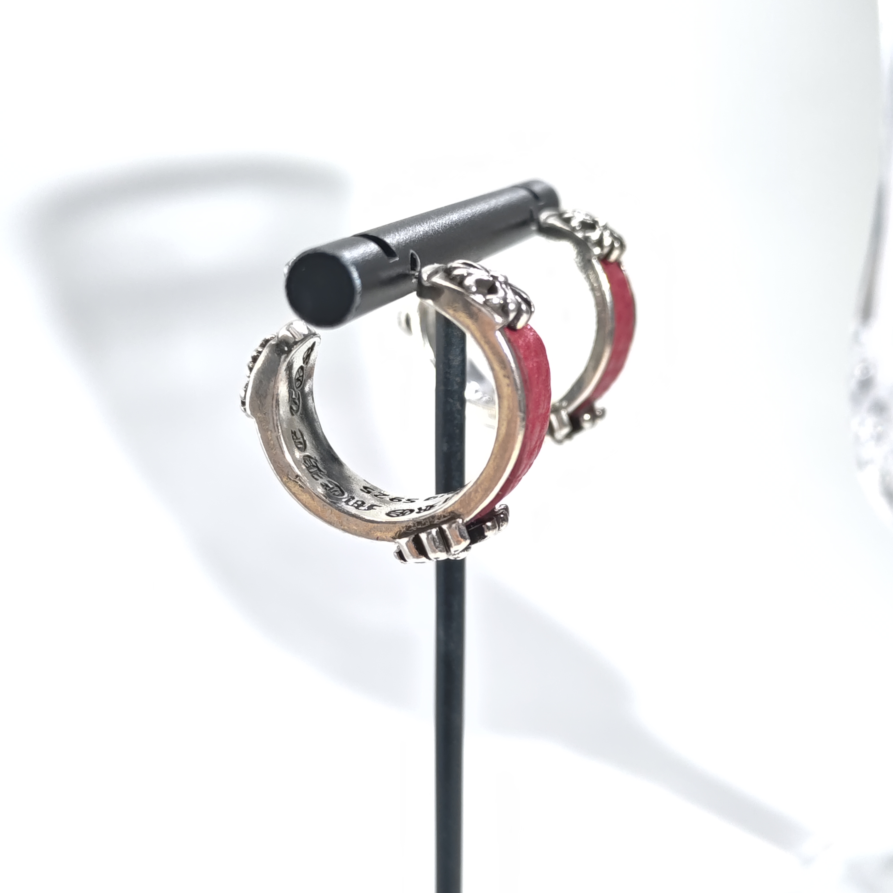 铜合金皮质耳饰 06515小众设计感气质黑红半圆C形十字个性耳钉