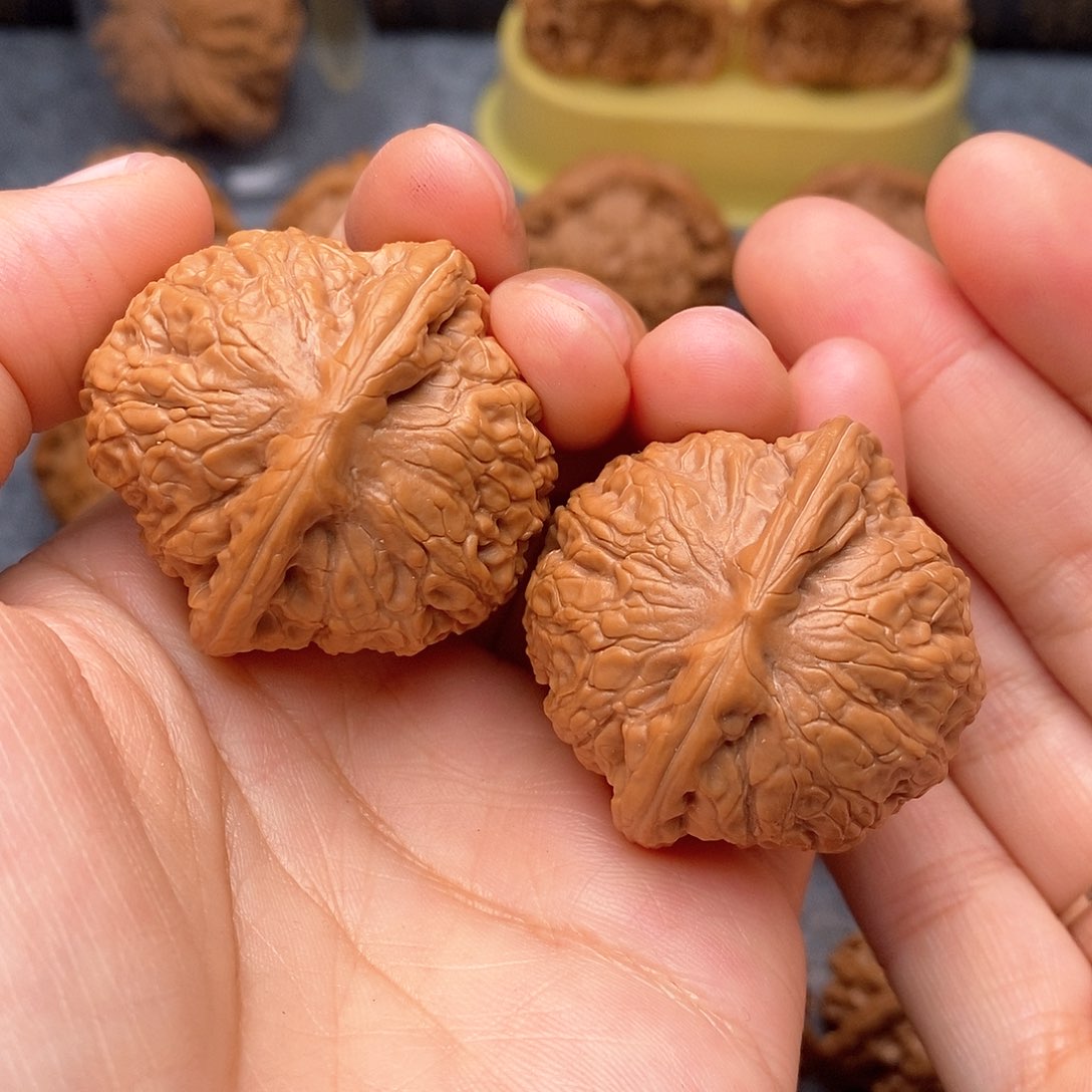 文玩核桃把件乾隆磨38.9尺