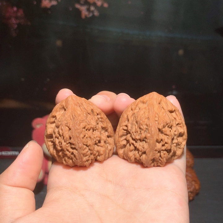 文玩核桃吊坠南疆石村黄将071188