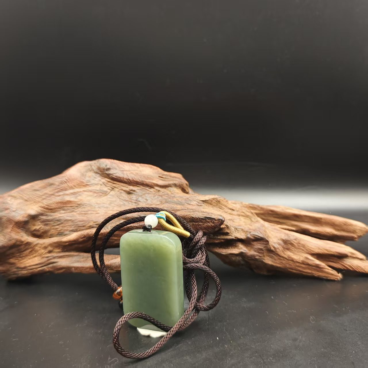 和田玉无事牌吊坠（0451）