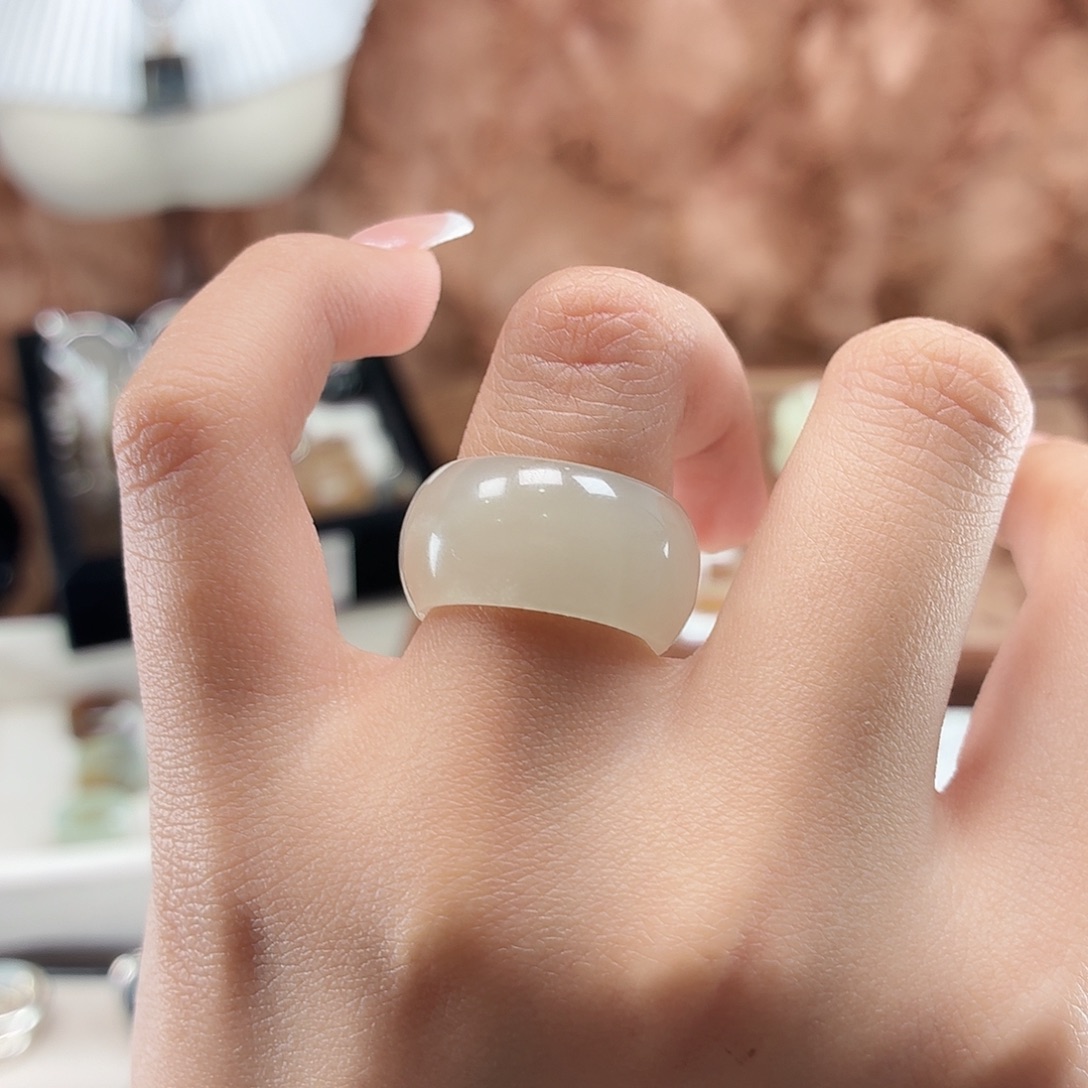 和田玉未镶嵌戒指冰白墩墩