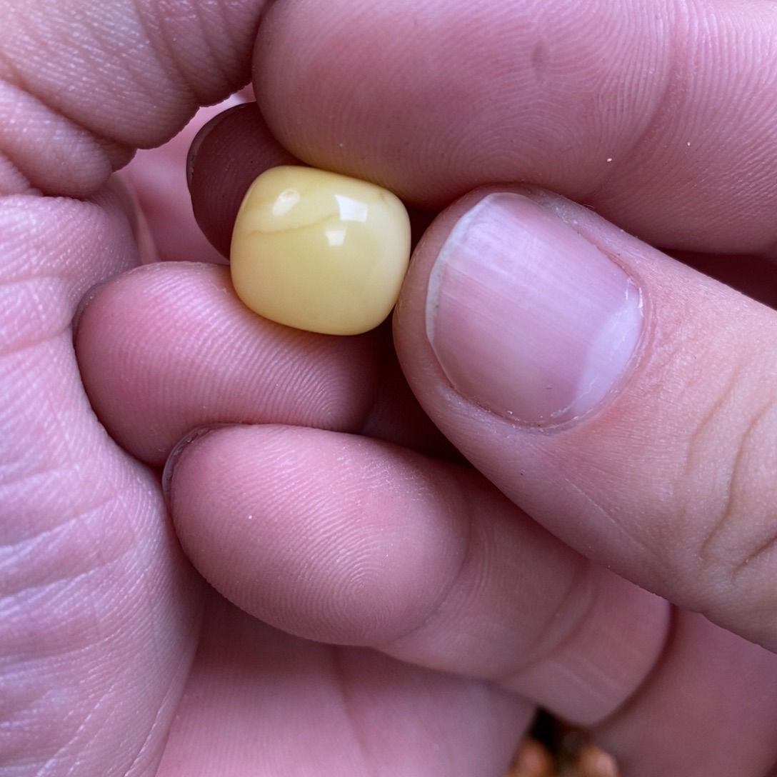 琥珀裸石未镶嵌t****2配饰