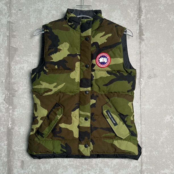 未使用 CANADA GOOSE S*1/迷彩羽绒马甲/18235